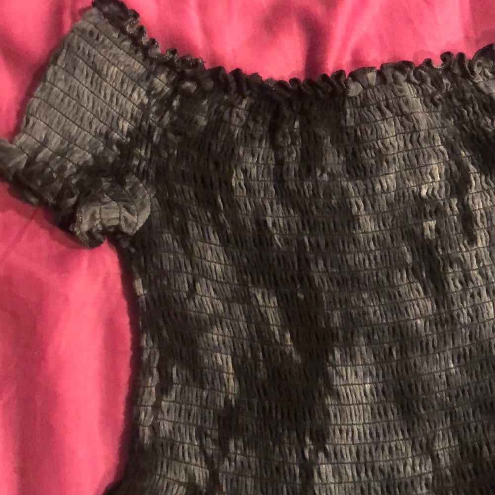 Top - Picture 2 of 3